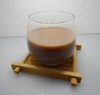 グラスに入ったソルガムミルク